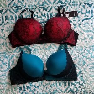 44 C Torrid plunge bra